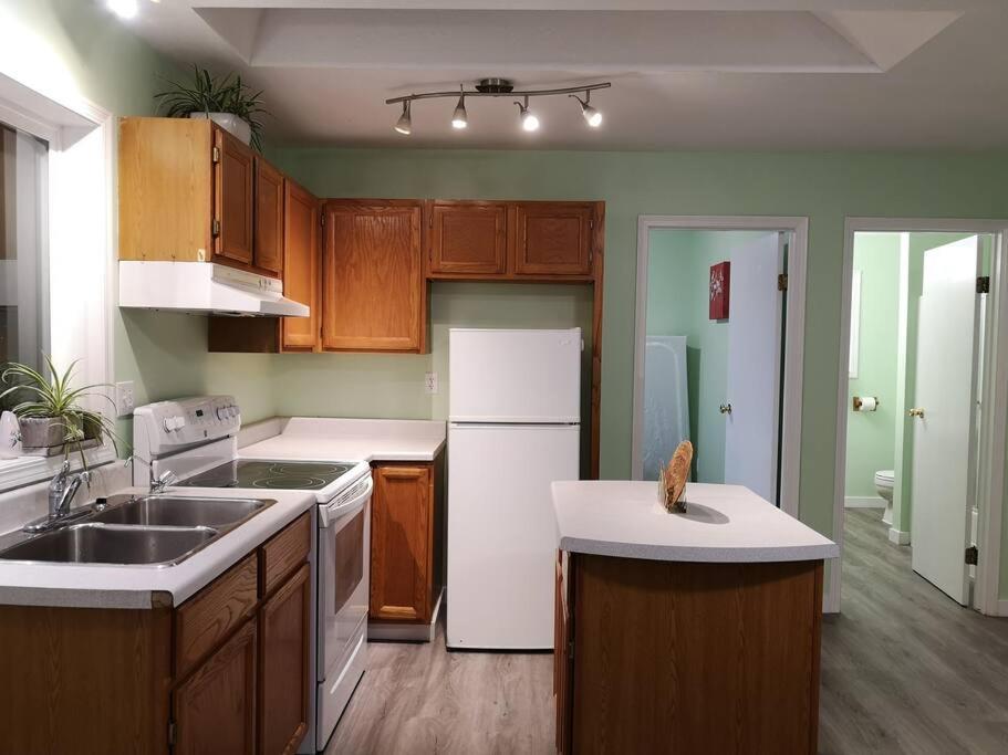 Countryroad Cozy 2Bedrooms Suite2 Nanaimo Dış mekan fotoğraf